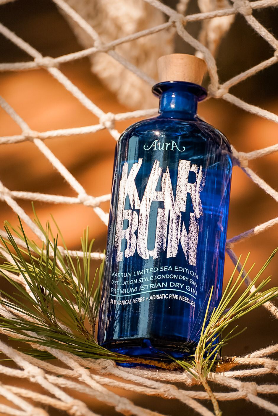 Aura Gin Karbun